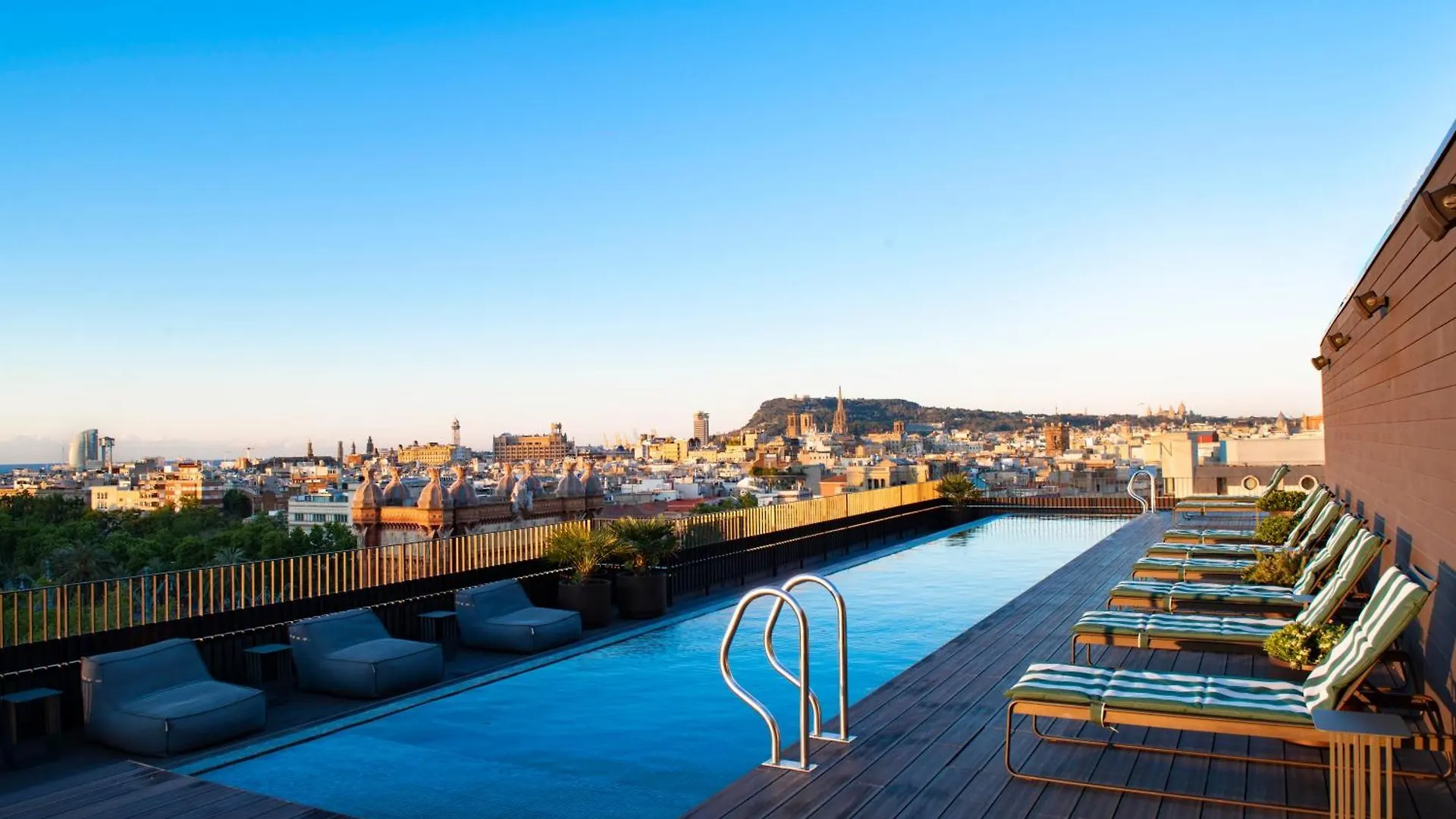 Archie Living Aparthotel Barcelona