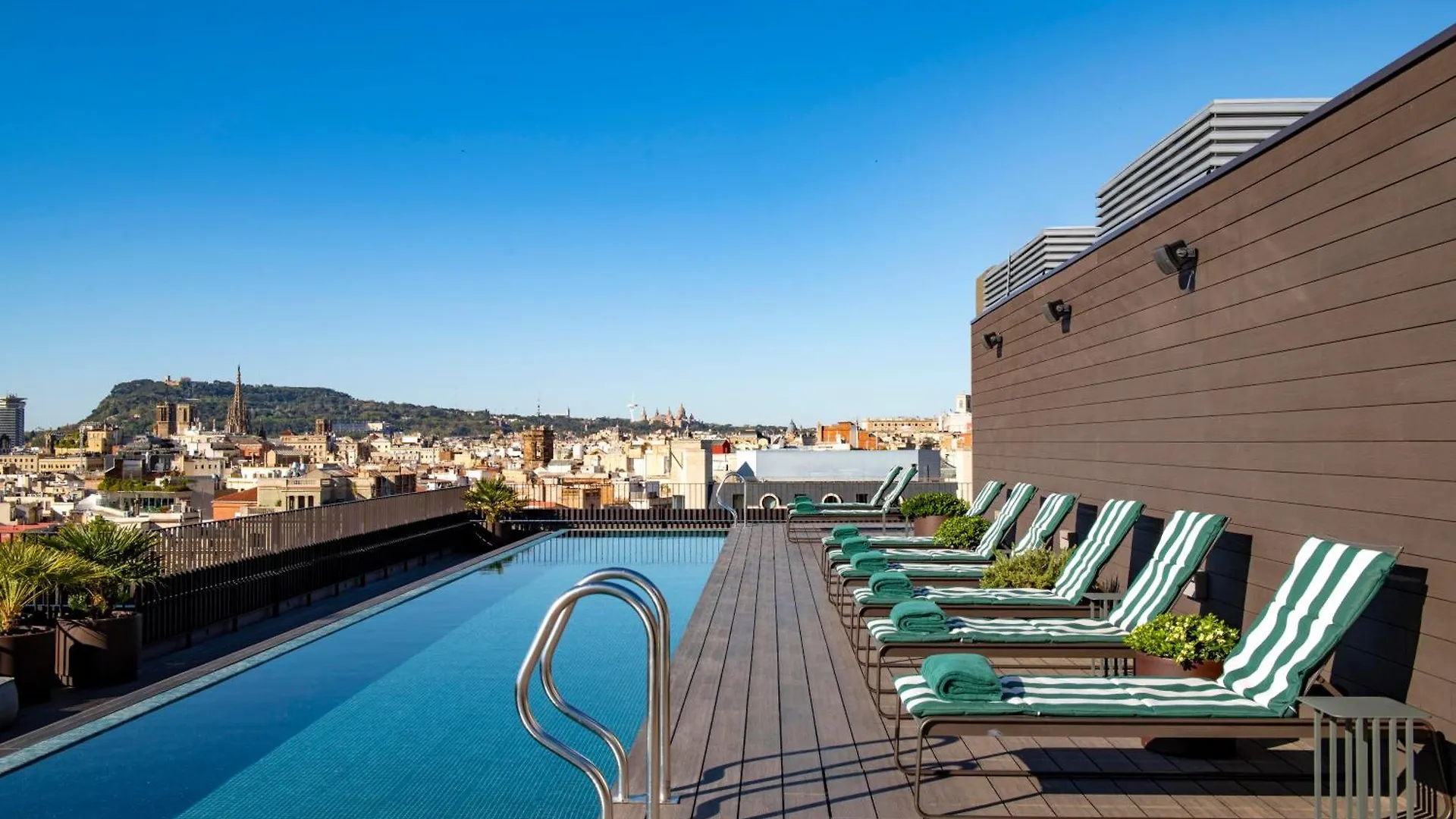 Archie Living Aparthotel Barcelona 0*,