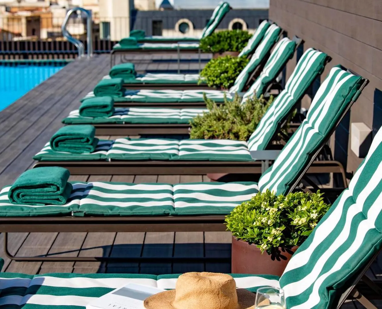 Archie Living Aparthotel Barcelona